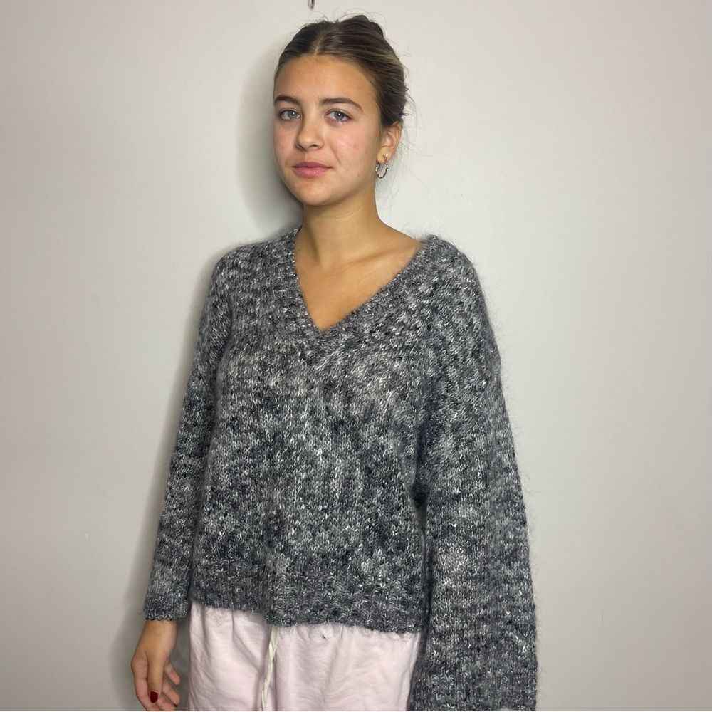One Teaspoon Silver V neck wide sleeve sweater NWOT XS
